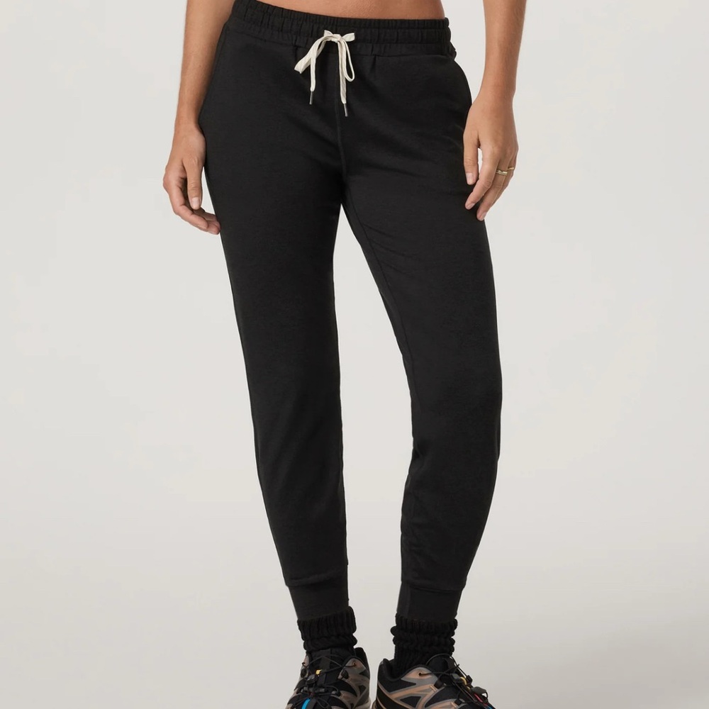 Vouri Heather Black Joggers with Drawstring Waist
